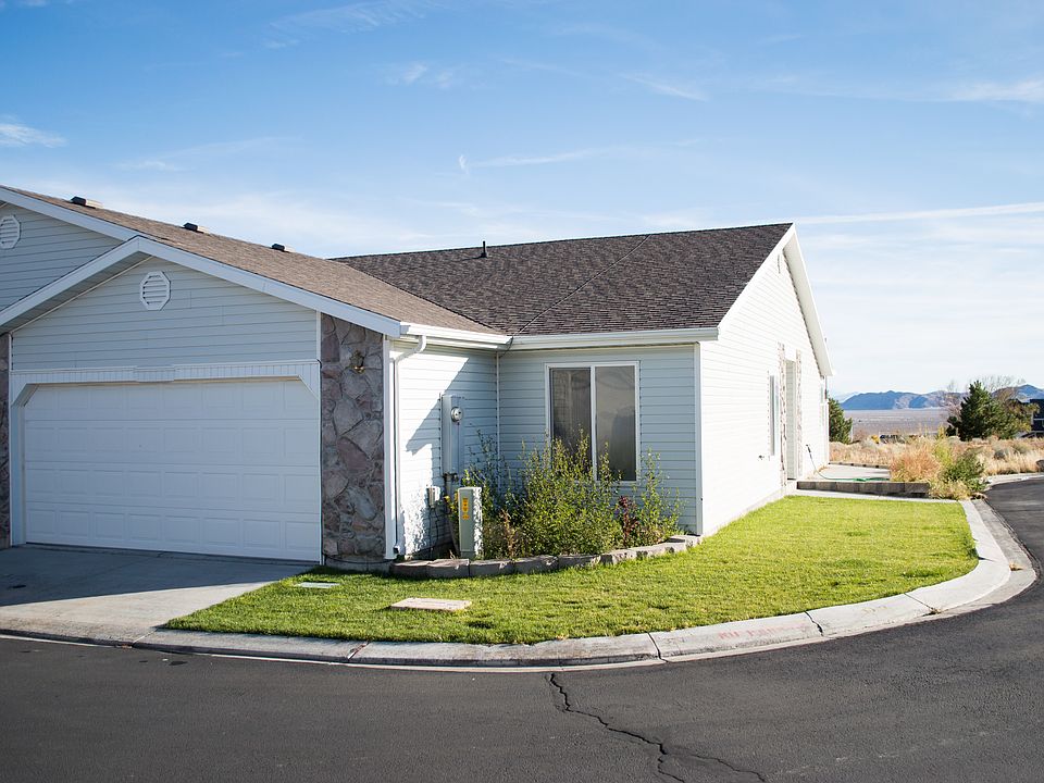 1st image of 2079 Bluegrass Cir