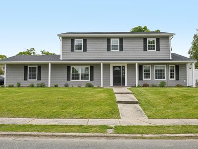 19 Colmar Avenue, Lake Grove, NY, 11755