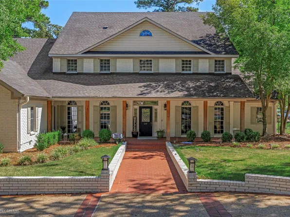 219 Bay Hills Dr, Benton, LA 71006