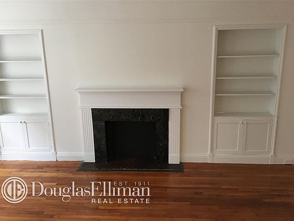 2nd image of 145 W 55th St APT 12B