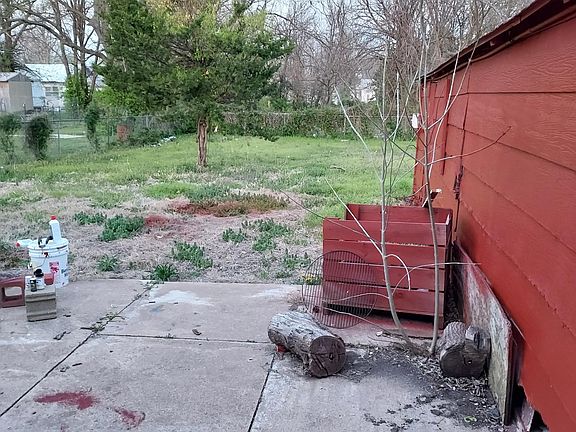 5th image of 208 S Wald Ave