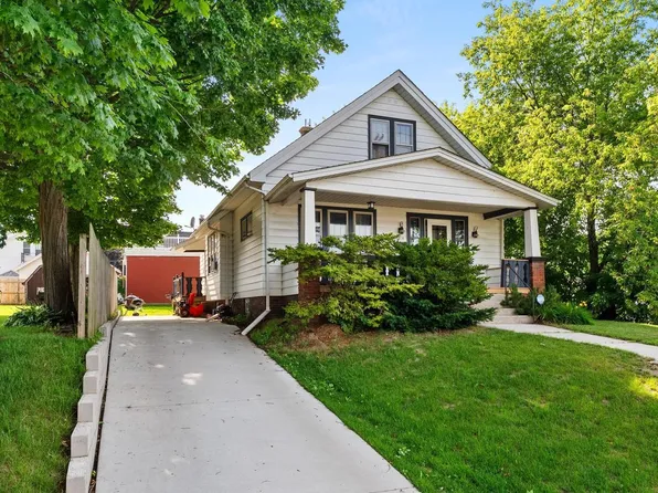 1014 South 20th STREET, Manitowoc, WI 54220