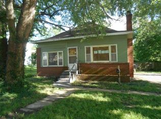 567 Richfield Rd, Liberty, MO 64068