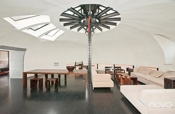 Sold by NOVO | media 28