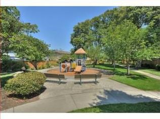 1547 Lilac Ln, Mountain View, CA 94043