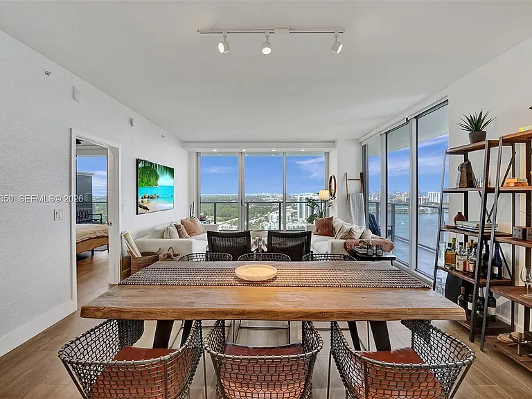16385 Biscayne Blvd #3107 — Photo 11