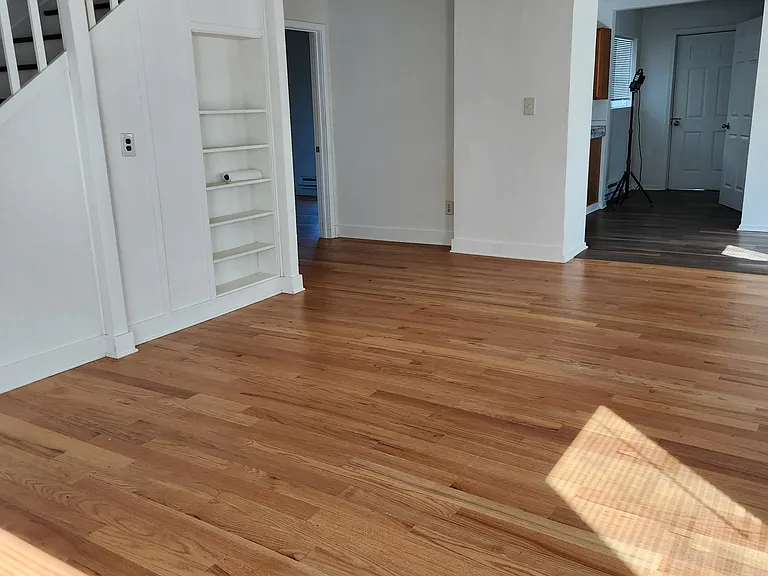 15212 Washington Ave SW — Photo 4