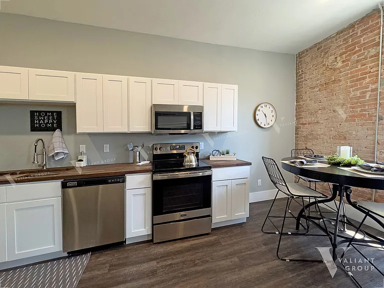 806 South Ave — Photo 24