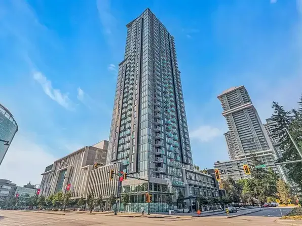 13438 Central Ave #1501, Surrey, BC V3T 0N2