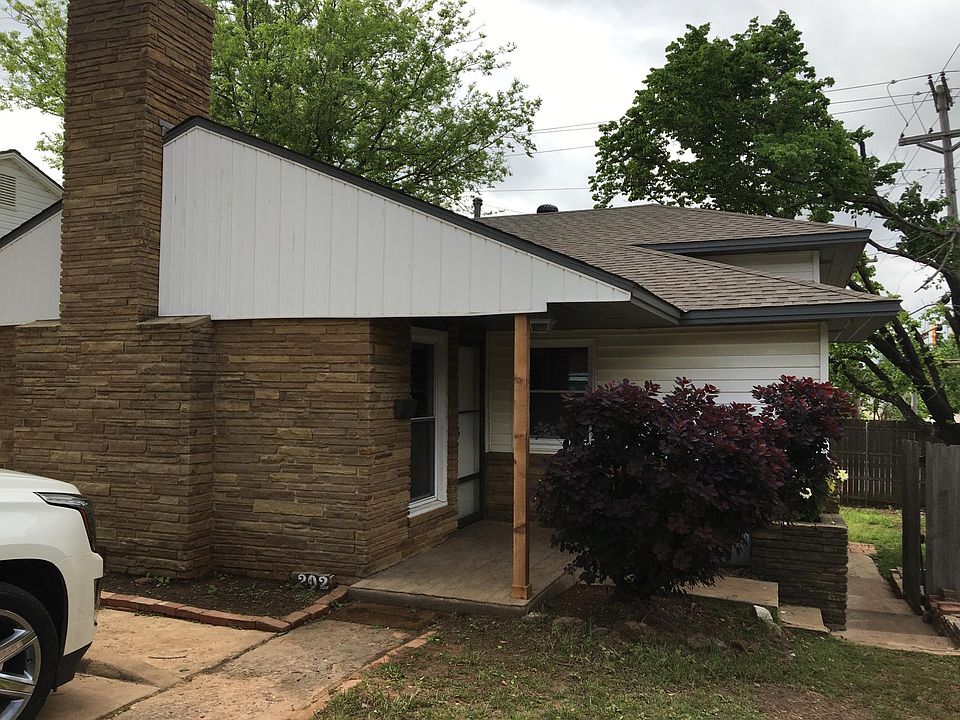 1st image of 202 Benton Rd