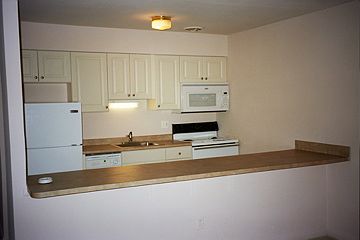 2nd image of 499 W Lancaster Ave #B09