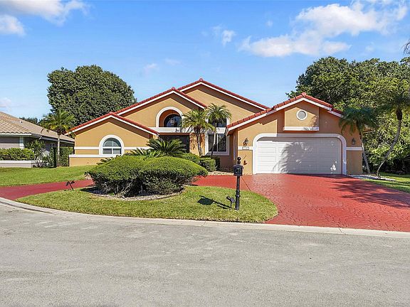 3rd image of 2141 Oakmont Terrace