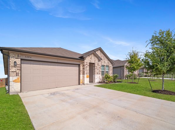 1404 Redwood Crk, Seguin, TX 78155