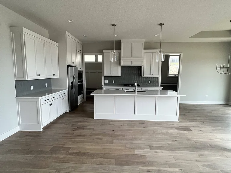 11009 S Millstone Dr — Photo 13