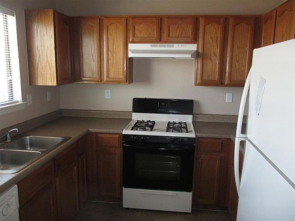 4th image of 11709 Desert Rain Dr APT B