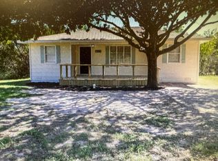 3225 Evergreen Dr, Granbury, TX 76048