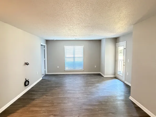 15 Hamiltons Bay Ct, Clover, SC