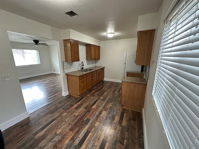 2311 E White Ave #201 — Photo 3