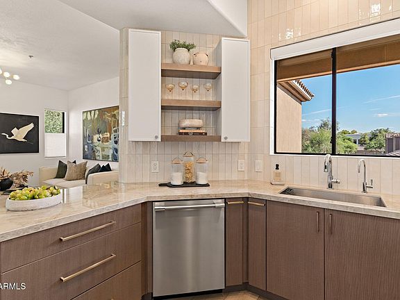 3rd image of 7027 N SCOTTSDALE Road #233