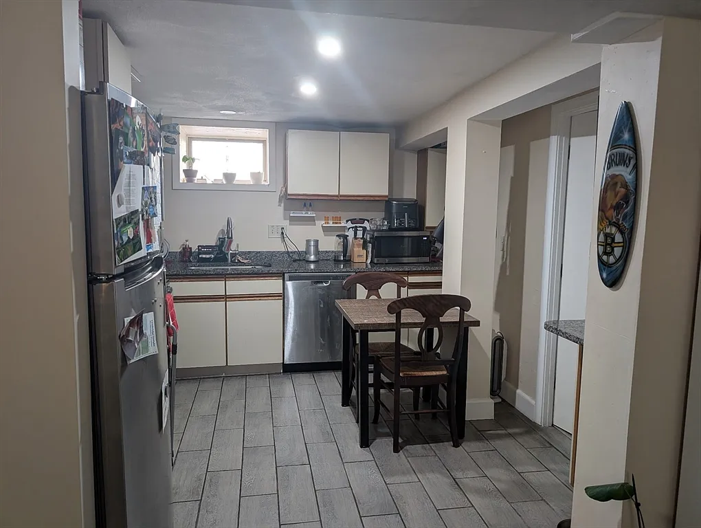 1 bed, 1.0 bath, 625 sqft, $1,800 — Photo 3