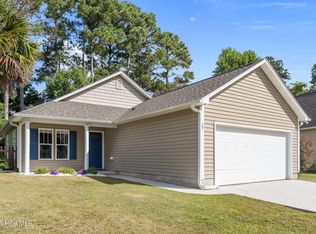 101 Southern Magnolia Court, Hampstead, NC 28443