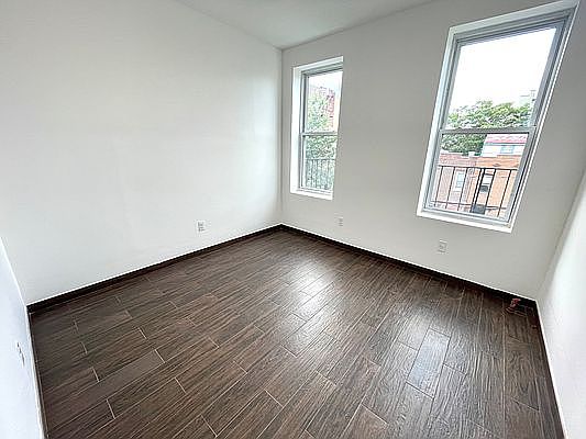 5th image of 32-73 43rd St #3T