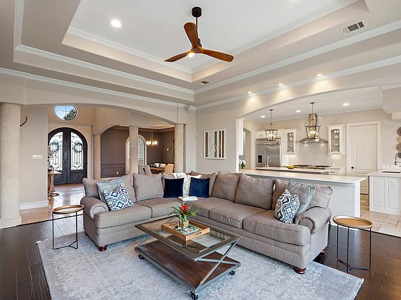 4th image of 109 Neville Wood Ct