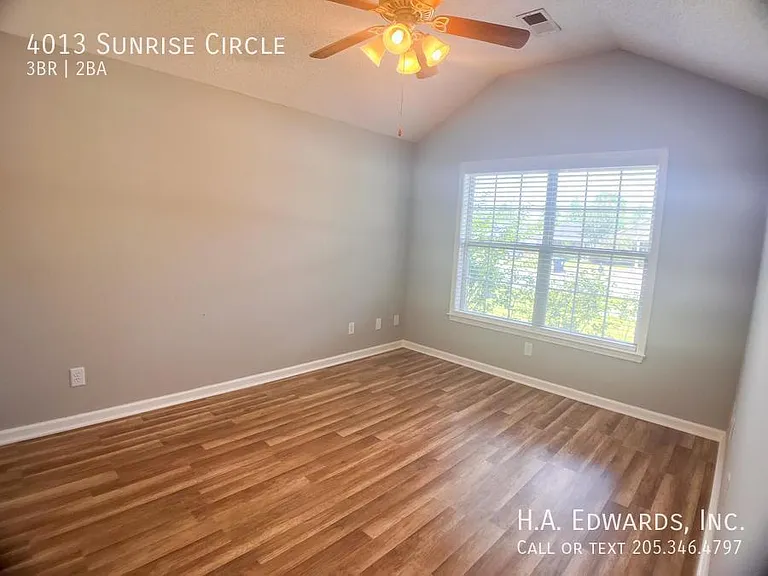4013 Sunrise Cir — Photo 15