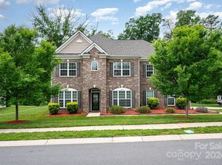 3002 Amesbury Hill Dr, Charlotte, NC 28269