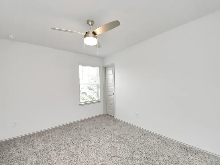 3521 Rockefeller Rd — Photo 34