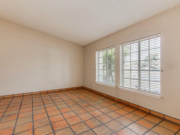 3rd image of 3643 W Joan De Arc Ave