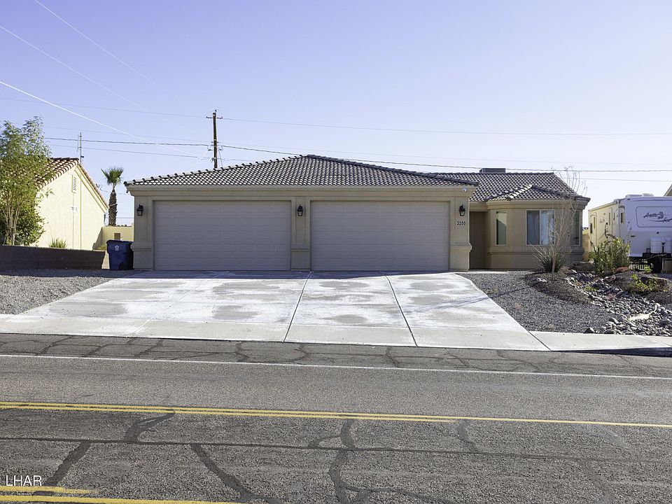 1st image of 3200 Chemehuevi Blvd