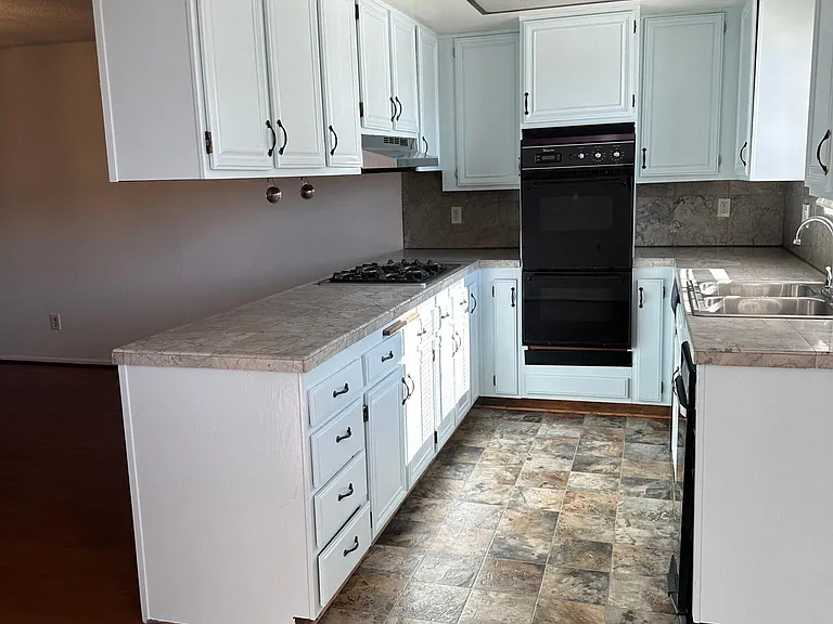 3431 Artesia Blvd #24 — Photo 30