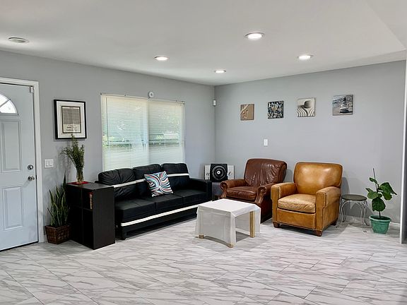 3rd image of 2625 Baltic Ave