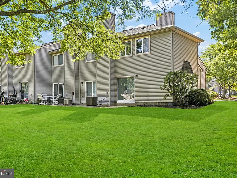 37 Teal Ct — Photo 5