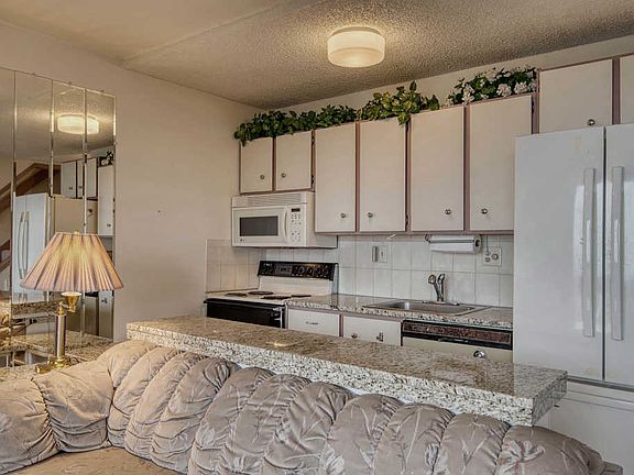 5th image of 28600 N Mount Spokane Park Dr #111