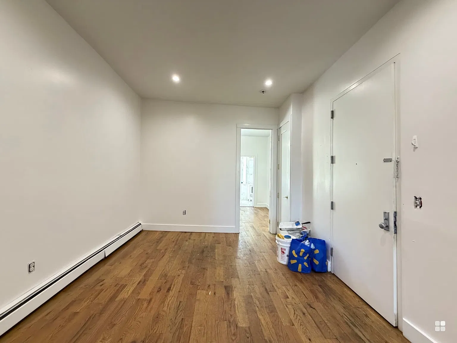 2 bed, 800 sqft, $2,250 — Photo 3