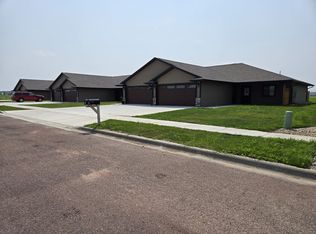 1407 W 20th Ave, Mitchell, SD 57301