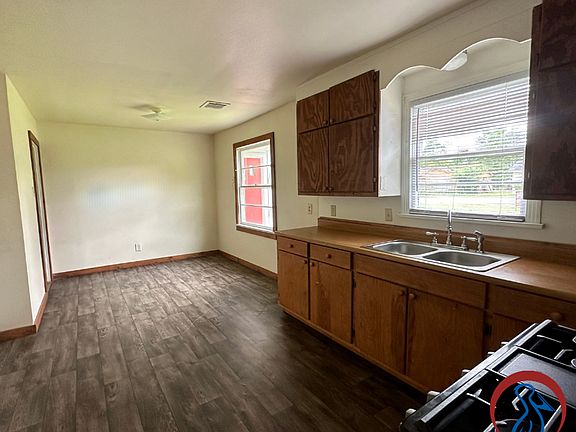 3rd image of 1316 N 6th St