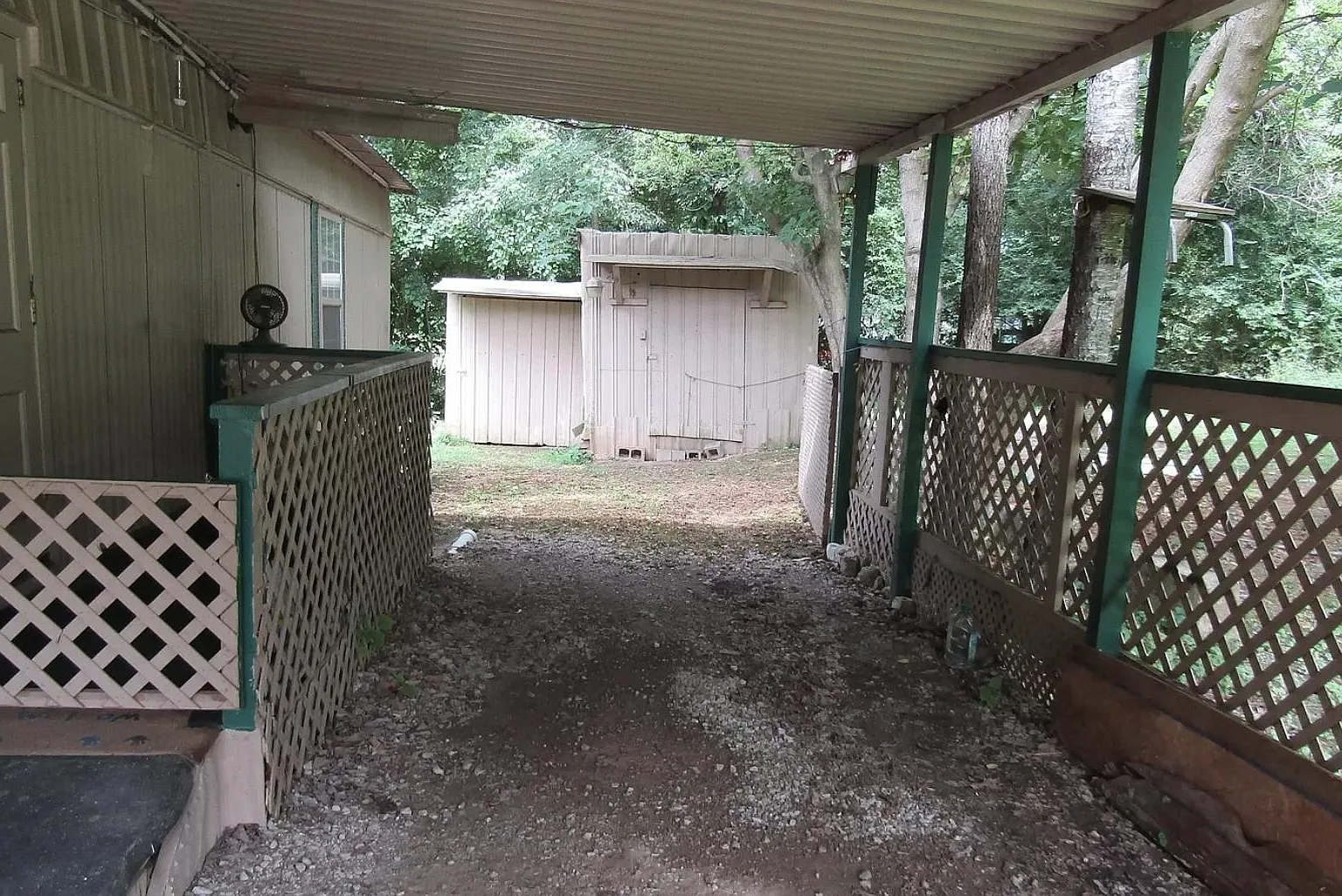 3 bed, 1120 sqft, $895 — Photo 4