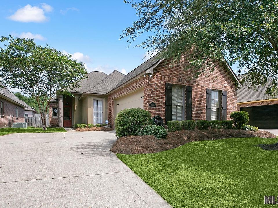 1st image of 36288 E Pine Grove Ct