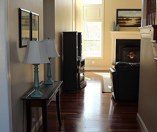 4th image of 22827 Thornbury Dr