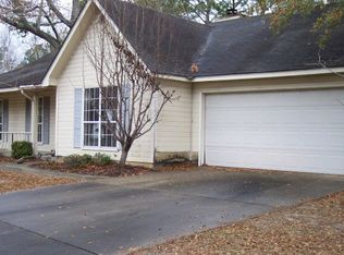 948 Lakeside Dr, Valdosta, GA 31602