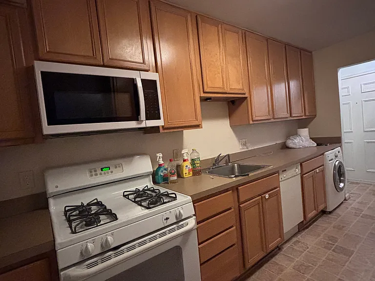 1805 William St #106B — Photo 3
