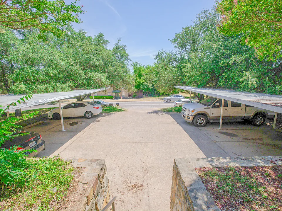 3634 Dexter Ave