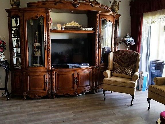 2nd image of 1200 N Shore Dr NE Unit 413
