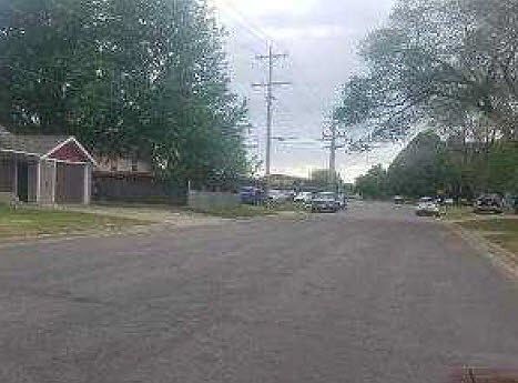 4th image of 3209 4th St N