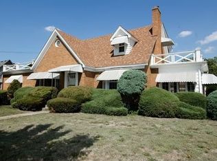 302 Washington St, Algonquin, IL 60102