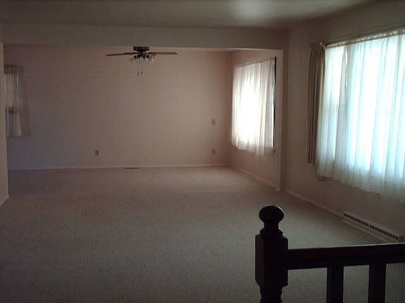 3rd image of 1618 Horseshoe Dr