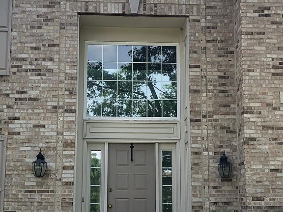 2nd image of 3710 Emery Lake Ln
